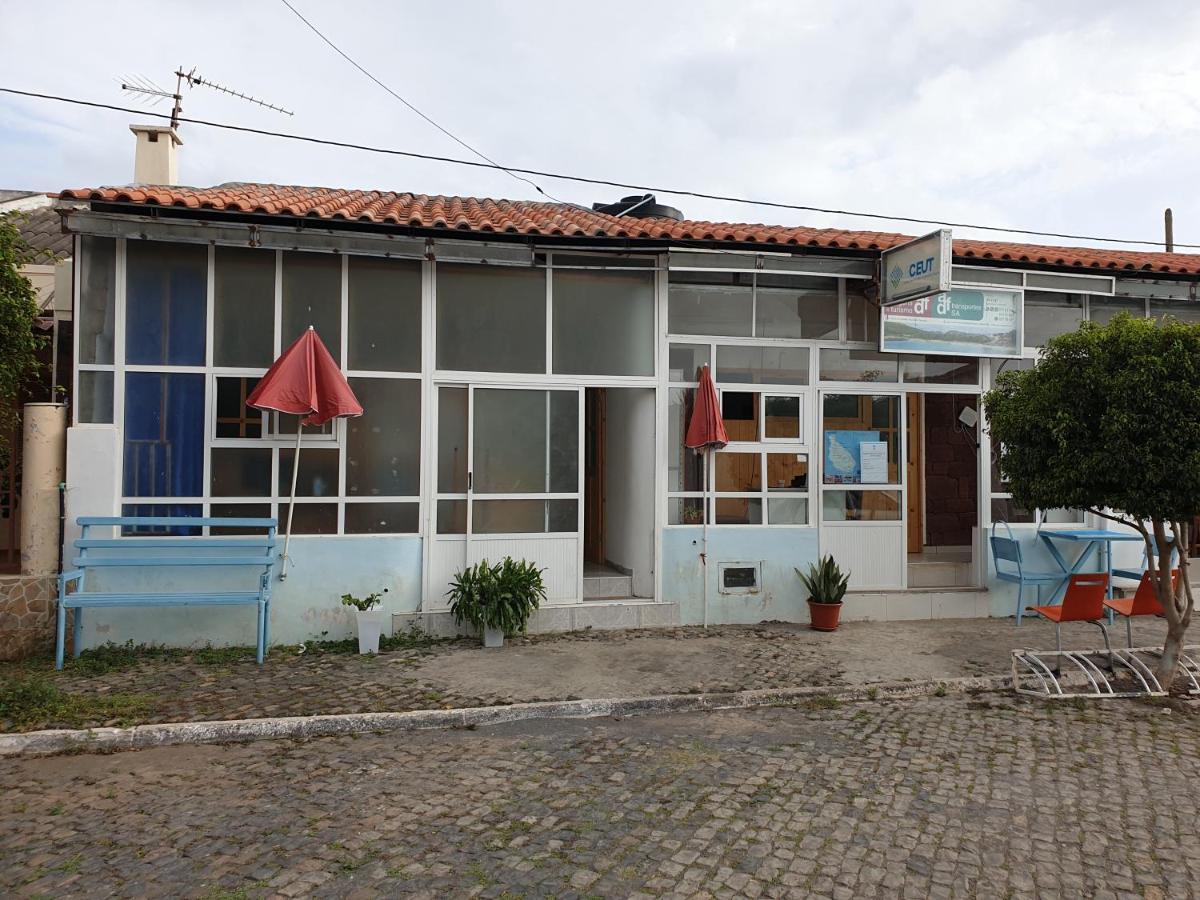 Apartamento Turistico Ceut Apartment Tarrafal  Ngoại thất bức ảnh